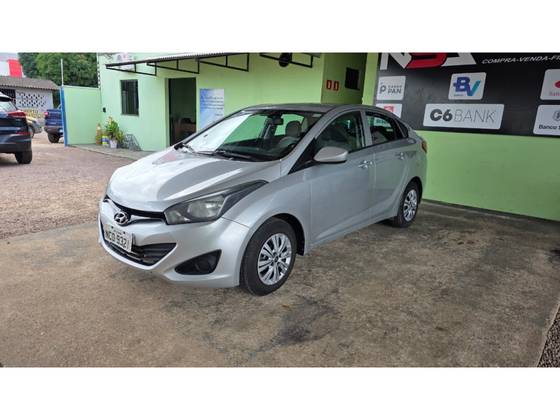 HYUNDAI HB20S 1.0 COMFORT PLUS 12V FLEX 4P MANUAL